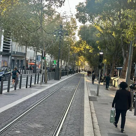 La Canebiere Au Plein Centre-ville De * Marseille