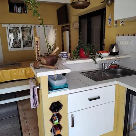 Dorm Camp Backpackers * Marseille