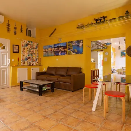 Dorm Camp Backpackers Hostel Marseille