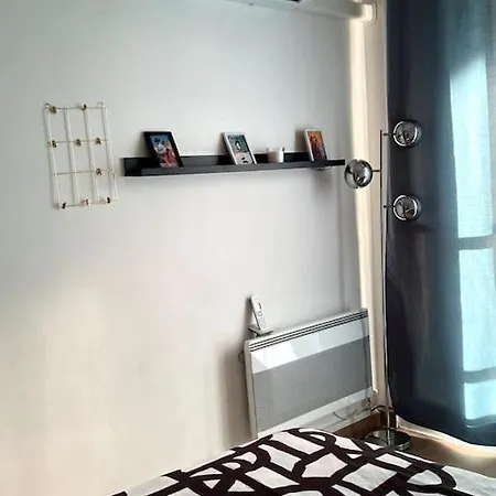 Flat Air Conditioning 4 People Near Stadium 马赛