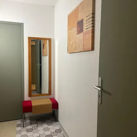 Saint Charles Apartment