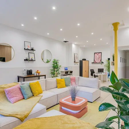 Le 30 - Hypercentral Hotel