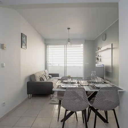 Monticelli - Comfort 1br 4p Apartment