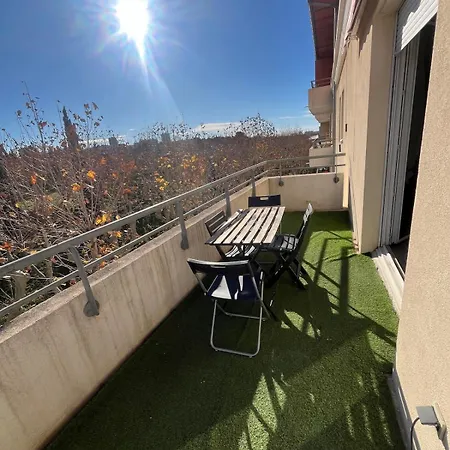 Spacieux Avec Piscine Apartment