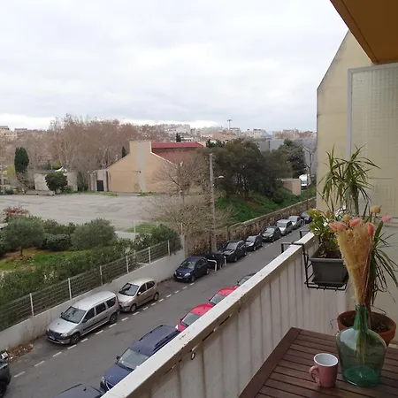 Le Letizia-wifi-netflix-balcon-friche Belle De Mai Urban Nestconciergerie Apartment Marseille