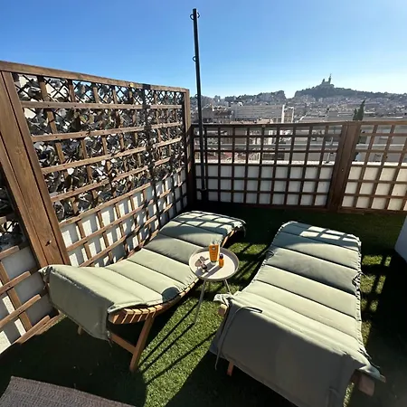 Apartment Stunning Rooftop, Near Cours Julien *