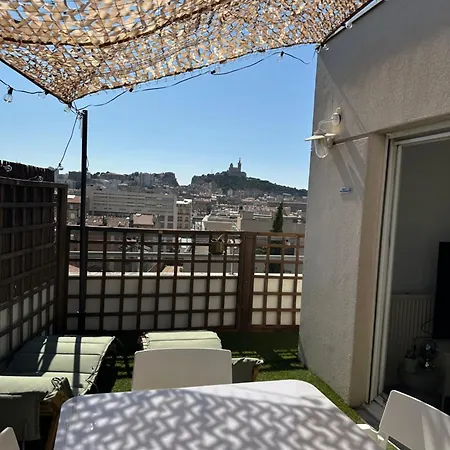 Apartment Stunning Rooftop, Near Cours Julien *