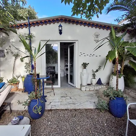 Holiday home Maison Et Terrasse Dans Le Jardin Du Chateau De Gaillard