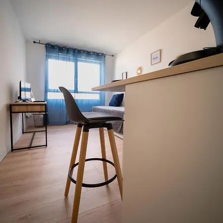 Apartment Equipe Avec Parking A 6min A Pied De La Gare St Charles Marseille