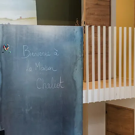 Couette-café Maison Chaliot Hosts & Events
