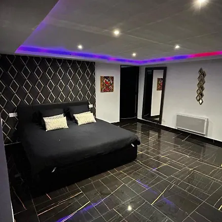 Rooum Love hotel *
