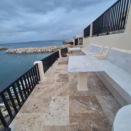 Les Goudes, Acces Direct A La Plage, Vue *