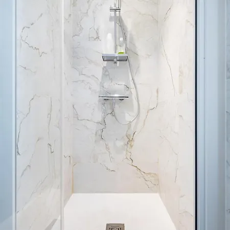 Bel Moderne Et Lumineux Canebiere, Pour 4 Personnes Апартаменты *