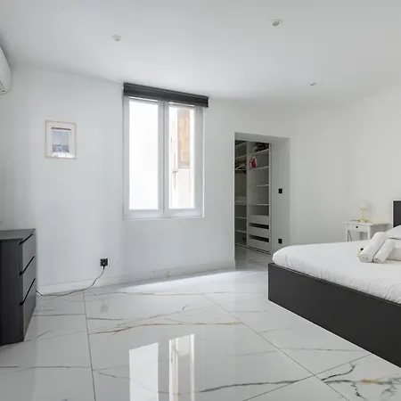 Bel St Fe, Moderne Et Pour 2 Personnes Daire Marsilya