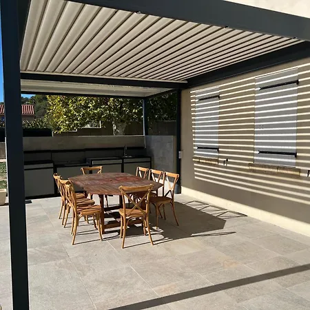 Вилла Queen Avec Jardin, Piscine Et Chauffe Interieur - 15 Couchages