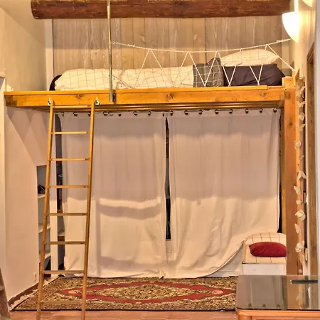 Vieux-port : Cozy, Calme Et Pratique Apartament Marsylia