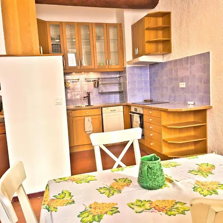 Vieux-port : Cozy, Calme Et Pratique Marsylia