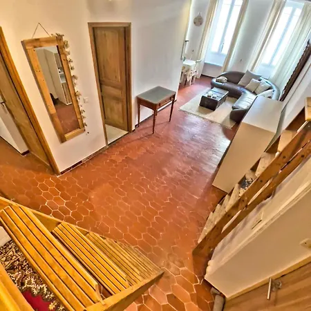 Apartment Vieux-port : Cozy, Calme Et Pratique *
