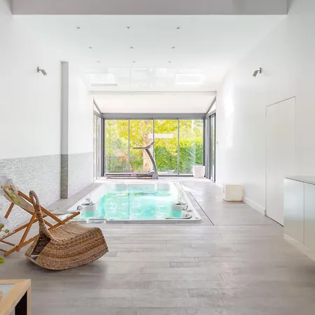Villa Queen Avec Jardin, Piscine Et Chauffe Interieur - 15 Couchages *