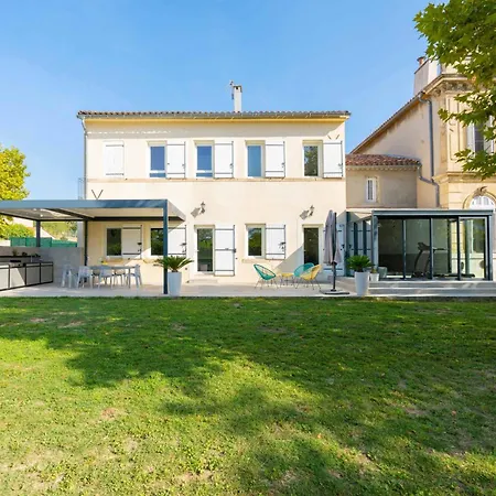 Queen Avec Jardin, Piscine Et Chauffe Interieur - 15 Couchages *