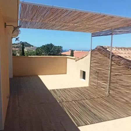 Apartment Penthouse 2 Pieces Avec Terrasse Vue A 150 M De La