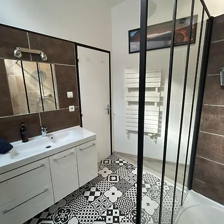 公寓 Le Panier - Joli Duplex Centre Historique Avec Grande Terrasse Et Balneo Proche Vieux Port 马赛