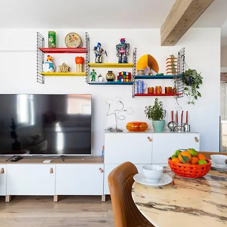 Maison De Moderne Avec Toit Terrasse Et Vue *