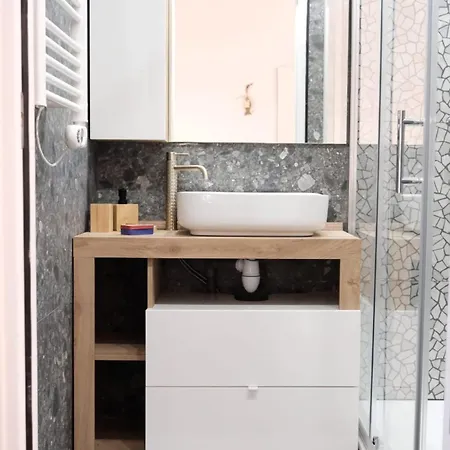 La Cachette Du Panier A *
