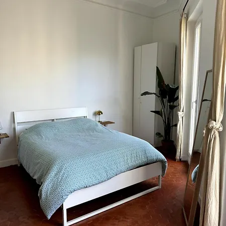 Appartement Haussmannien - Lumiere Et *
