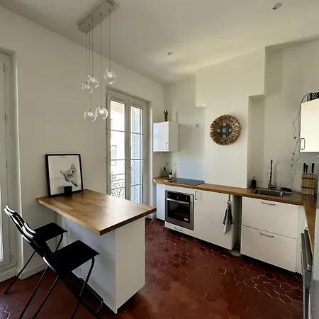 Haussmannien - Lumiere Et Apartamento *