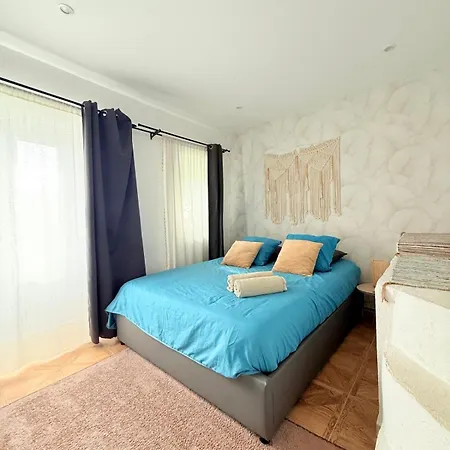 Maisons Detente Jardin, Terrasse Vue Et Apartment *