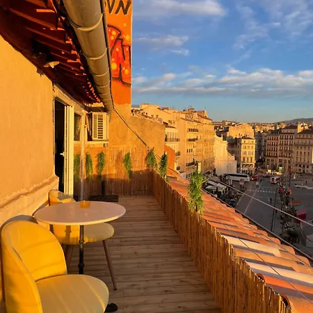 Хостел Vue Imprenable Vieux-port Et Notre Dame *