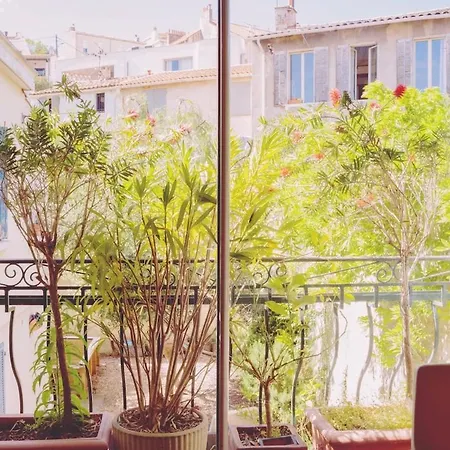 Apartment Bright, Vintage-style Marseille