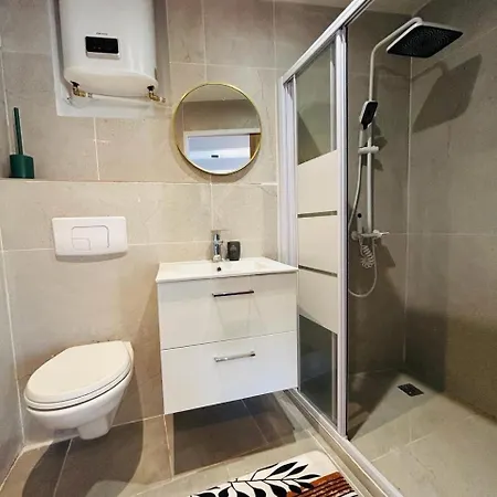 Maison 10 Cosy T2 Avec Jardin Jacuzzi Apartment