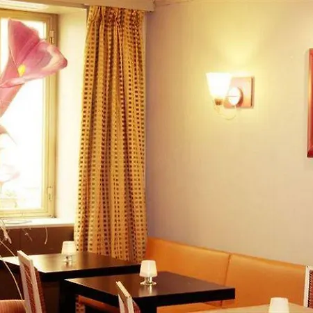 Saint Ferreol Hotel Marseilles