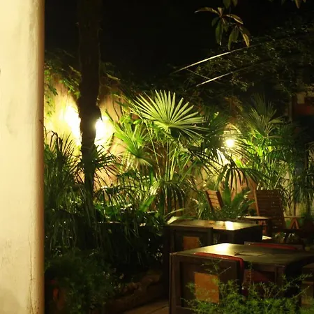 Le Boutique Hotel