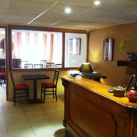 Hotel Du Sud Vieux Port 2*
