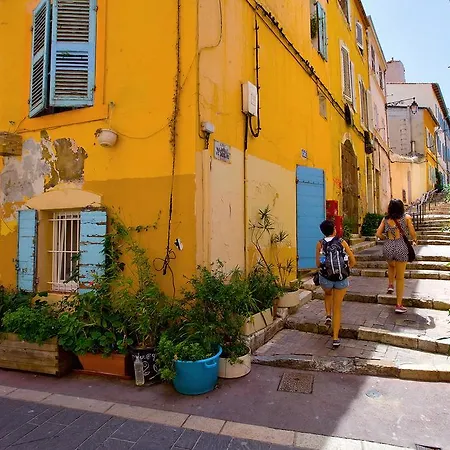 La Demeure Du Panier 2*