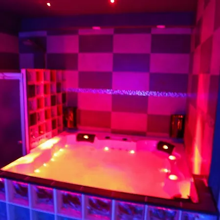 Apartment Red *