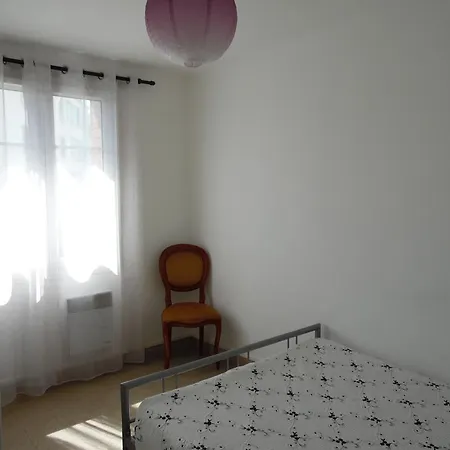- La Pauline