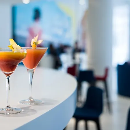 Hotell Golden Tulip Euromed 4*