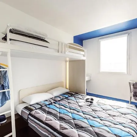 Ibis Budget Est Porte D'aubagne 2*