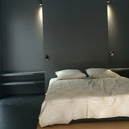 O51 Apartment *