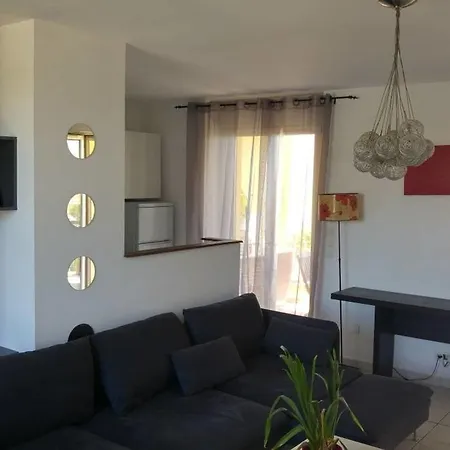 Beau T3 - Climatise - Grande Terrasse - Marsella
