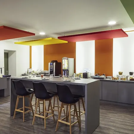 Ibis Styles Vieux Port Hotel