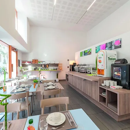 Appart hôtel Appart'city Euromed 3*