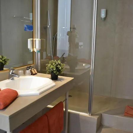 Hotel Saint Ferreol Marseilles