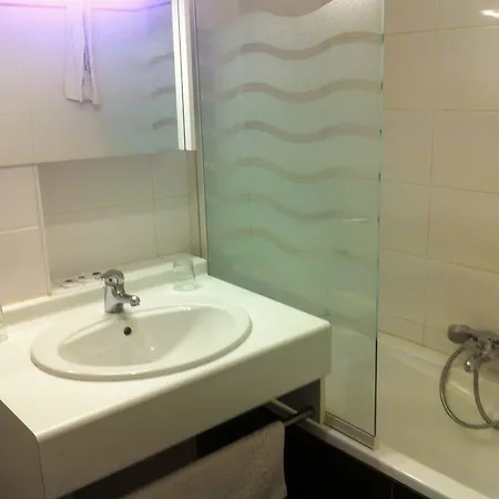 Du Sud Vieux Port Hotel 2*