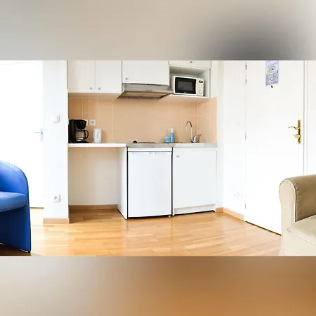 Residhotel Vieux Port Aparthotel