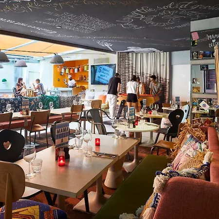 Mama Shelter Hotel